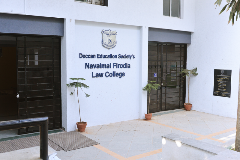 Shri. Navalmal Firodia Law College, Pune